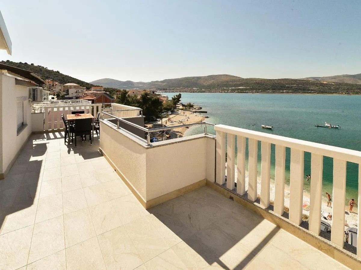 Apartmani Antonia Trogir 0*,  Croatia