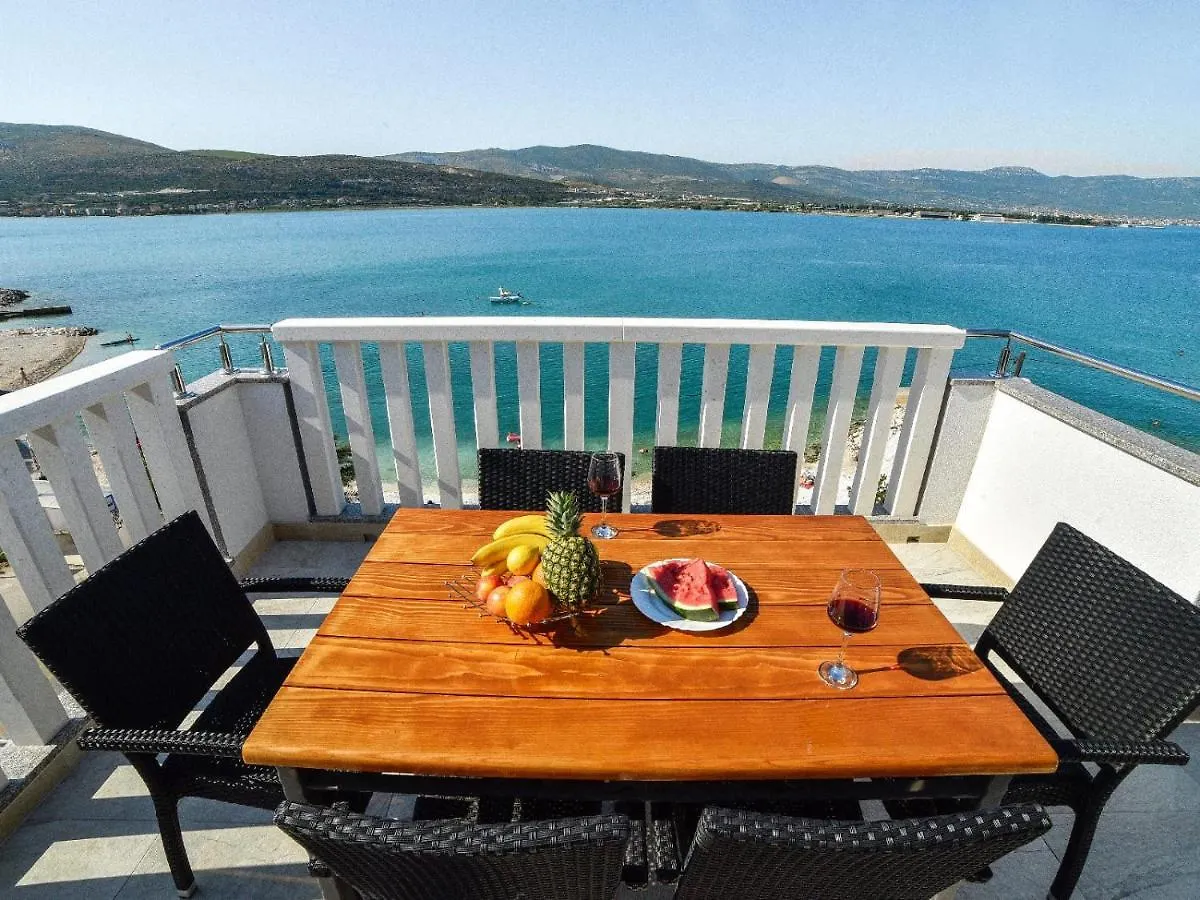 Apartmani Antonia Trogir 0*,